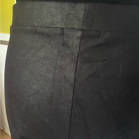 Textured faux leather leggings - Picture 5 of 7